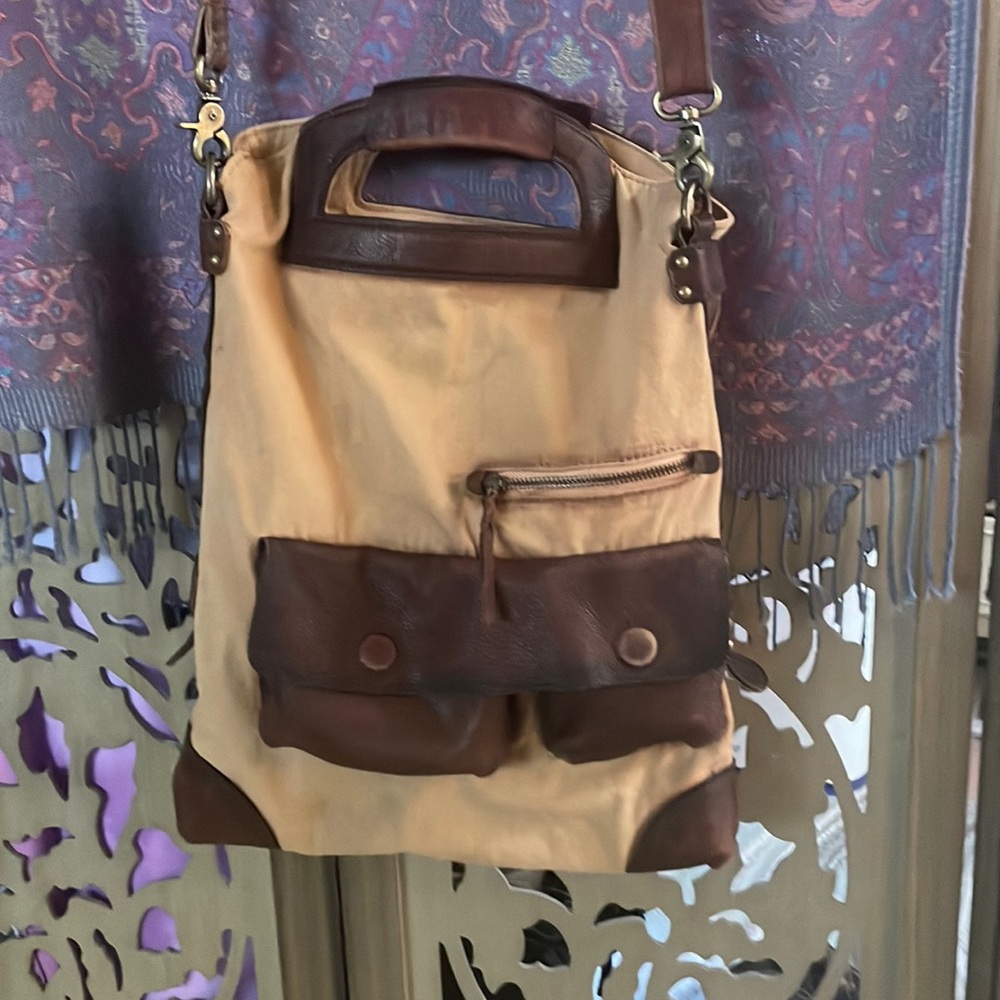 Free people messenger bag (used)